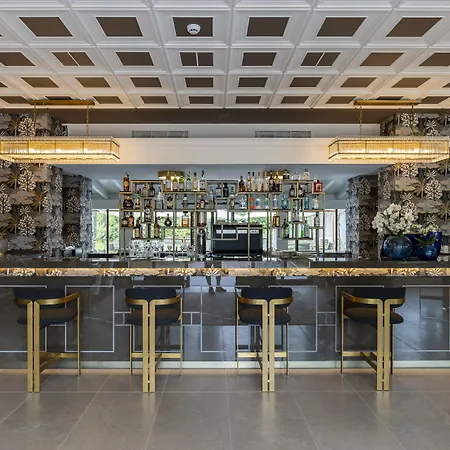 Palazzo Della Scala & Отель Лацизе