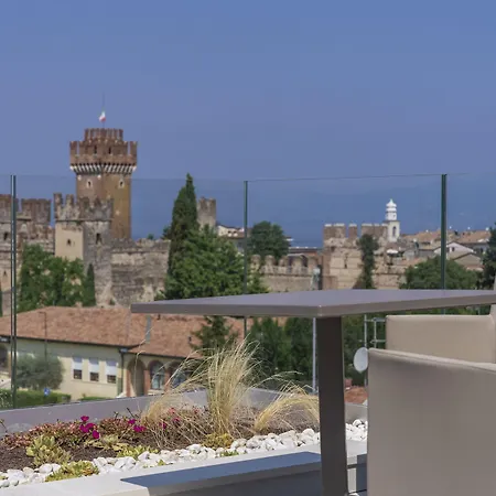 Palazzo Della Scala & Hotel