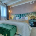 Palazzo Della Scala Hotel - Luxury Suites & Spa Hotel