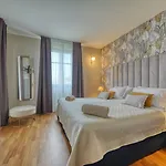 Palazzo Della Scala Hotel - Luxury Suites & Spa Hotel 4*