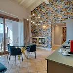 Palazzo Della Scala Hotel - Luxury Suites & Spa Hotel